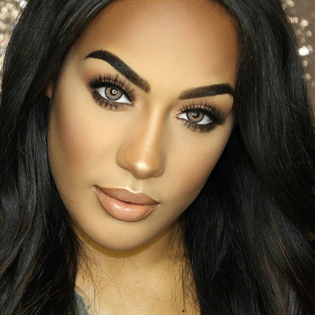 Sky Grey Contact Lenses British Craftsmanship for Calm Elegance