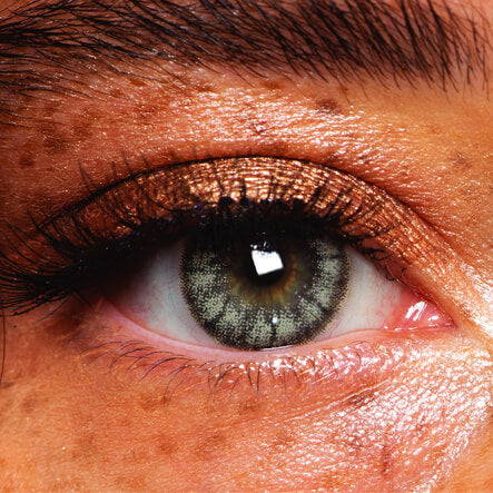 Shakespeare's Dream Contact Lenses: British-Made Poetic Beauty and Safety