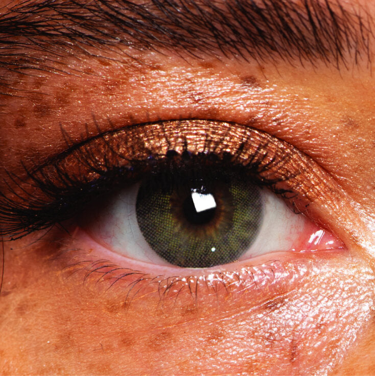 عدسات لاصقة بلون السرخس الشتوي - جمال هادئ مع حرفية بريطانية