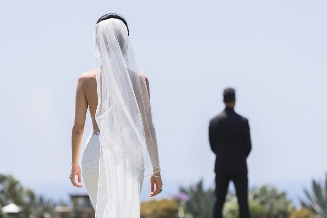 How to choose the perfect coloured contact lenses for your wedding celebrations