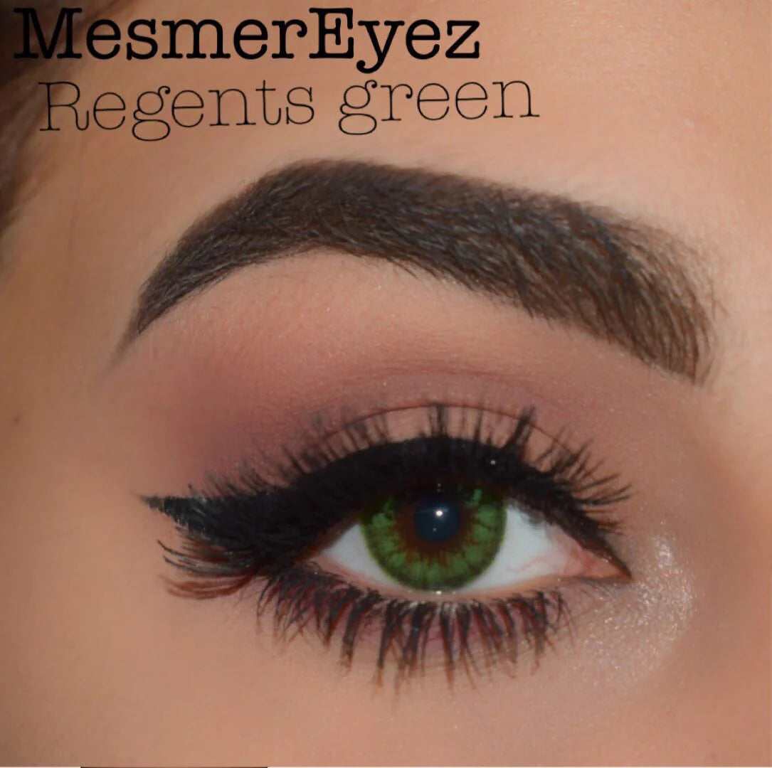 عدسات ريجنتس الخضراء اللاصقة: أناقة بريطانية ولون مذهل